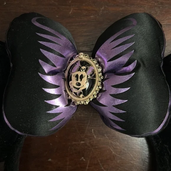 Disneyland Halloween Minnie Ears - Picture 3 of 3